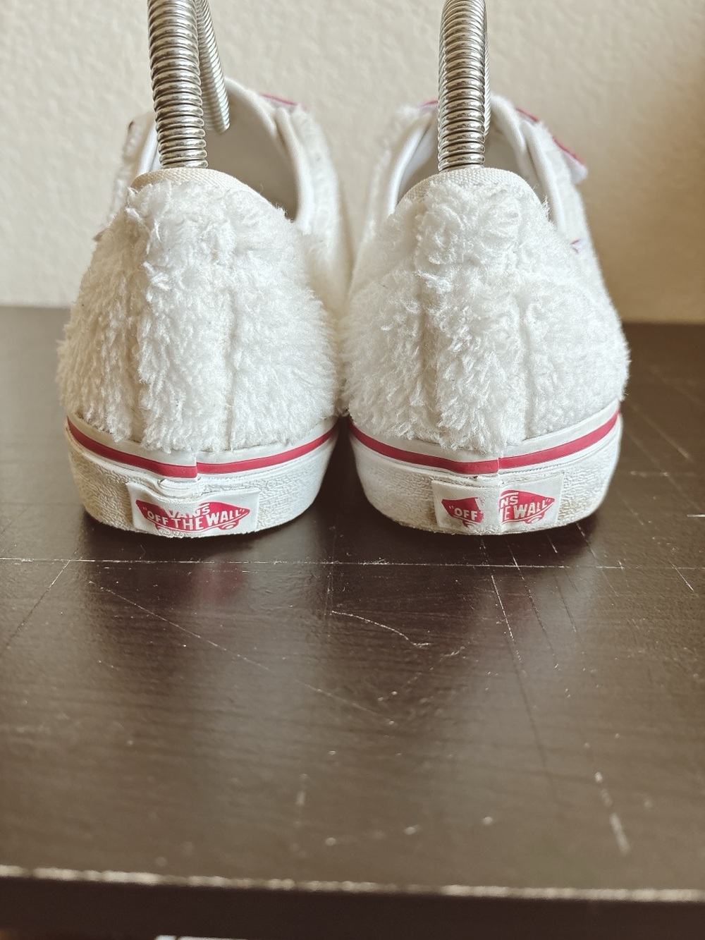 Vans Sherpa Rainbow Strap Sneakers Girls Size 7 White Fuzzy Hook & Loop Shoes - Picture 6 of 10
